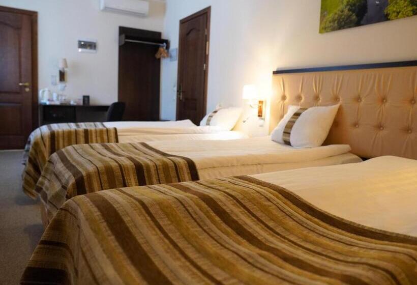 Economy Triple Room, Romantic Boutique Hotel & Spa