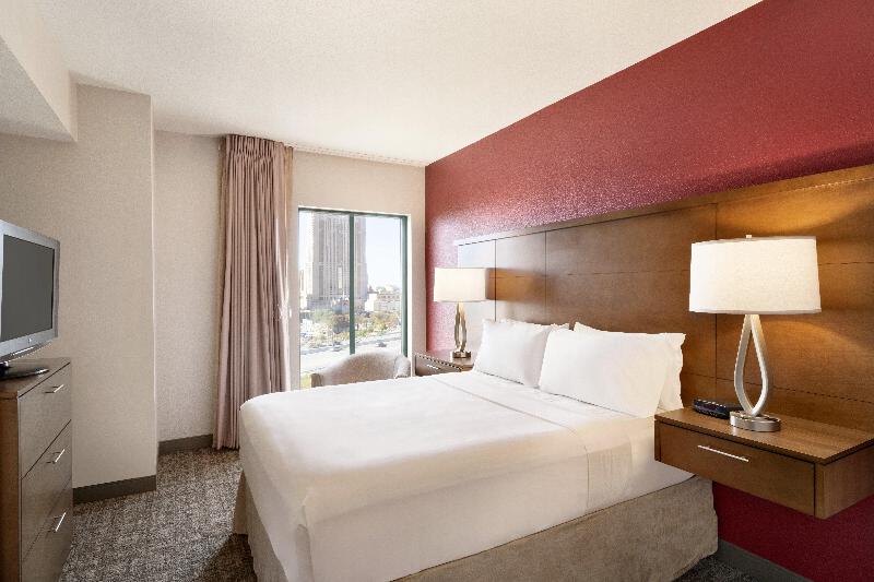 Suite Llit King, Staybridge Suites San Antonio Downtown Convention Center, An Ihg