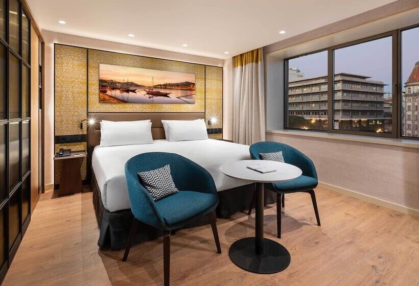 اتاق لوکس با چشم‌انداز, Eurostars Aliados