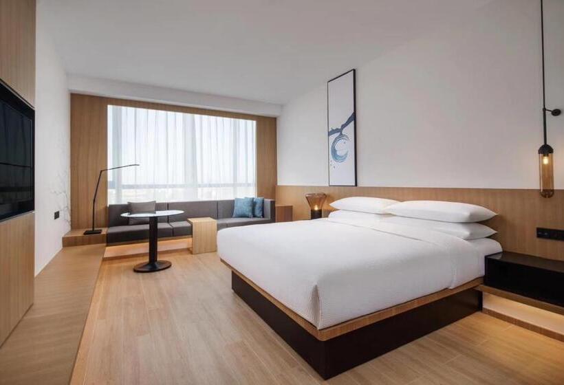 Номер Superior, Fairfield By Marriott Guangzhou Tianhe Park