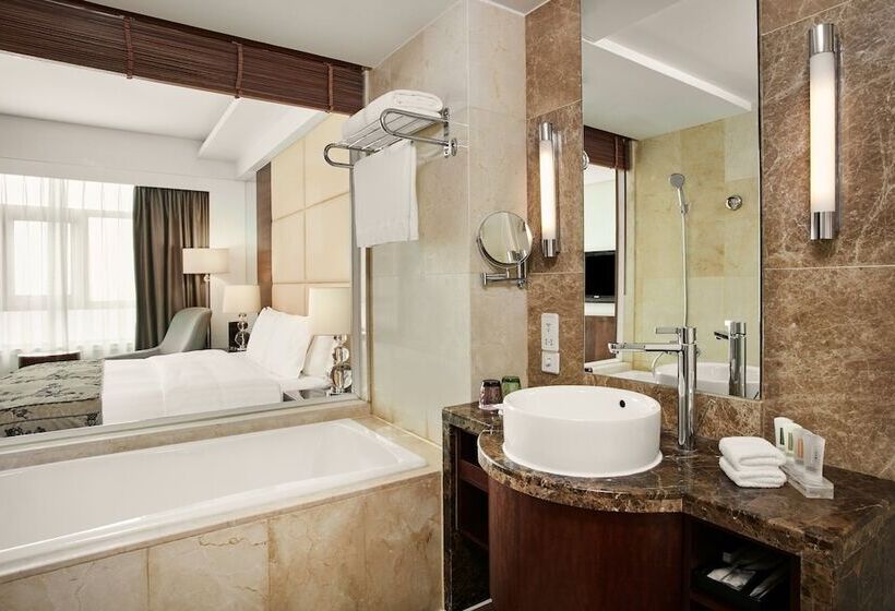 اتاق استاندارد با چشم‌انداز شهر, Crowne Plaza Beijing International Airport, An Ihg