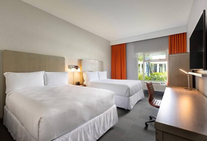 اتاق لوکس با چشم‌انداز استخر, Four Points By Sheraton Caguas Real