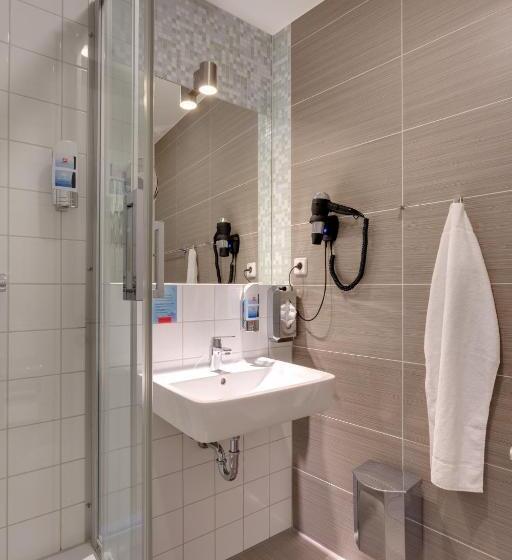 اتاق خانوادگی, Meininger Hotel Berlin Alexanderplatz