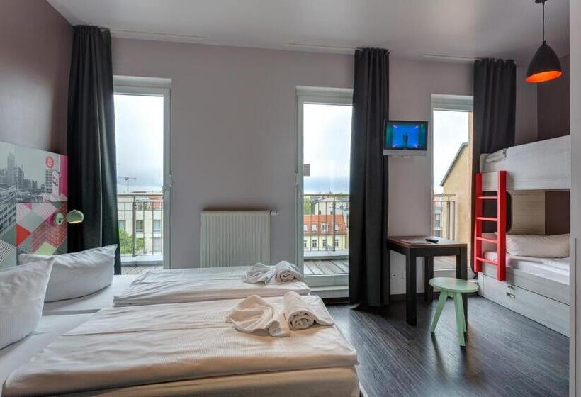 اتاق خانوادگی, Meininger Hotel Berlin Alexanderplatz