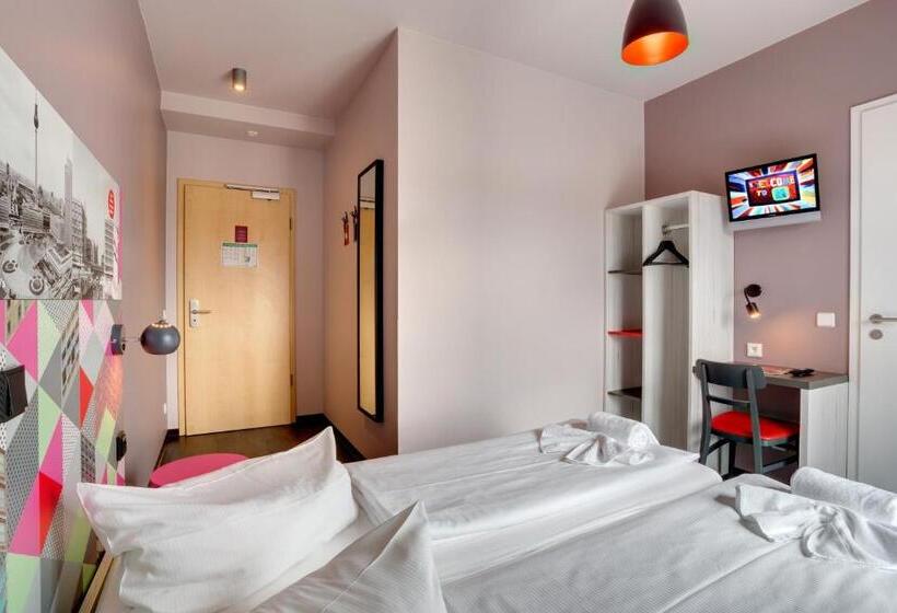 اتاق سوپریور, Meininger Hotel Berlin Alexanderplatz