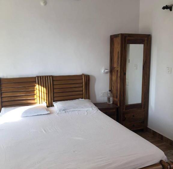 스탠다드 룸 호수 전망, White House In Nainital