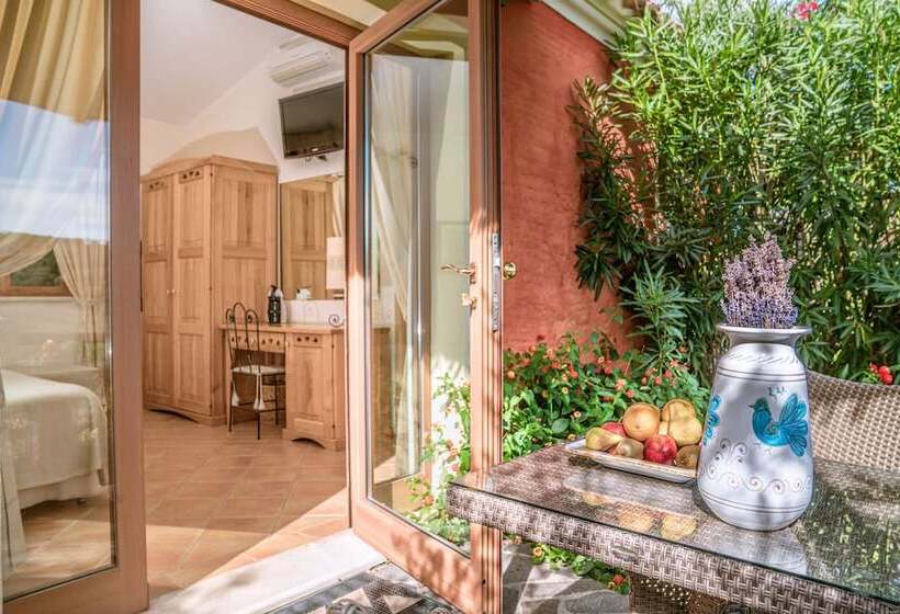 Трехместный Номер Стандарт Вид на Сад, Aldiola Country Resort