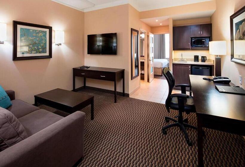 Люкс Кровать Кинг, Delta Hotels By Marriott Guelph Conference Centre