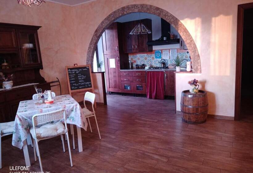 Номер Стандарт Трехместный, B&b La Poeta