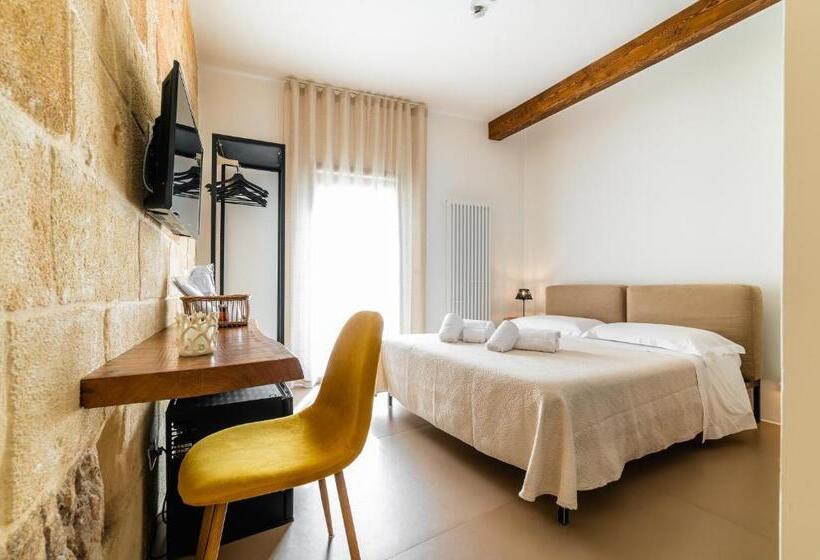 Номер Стандарт с Балконом, B&b A C Caste