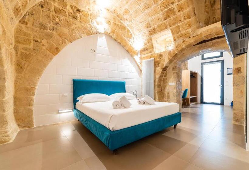 Номер Стандарт, B&b A C Caste