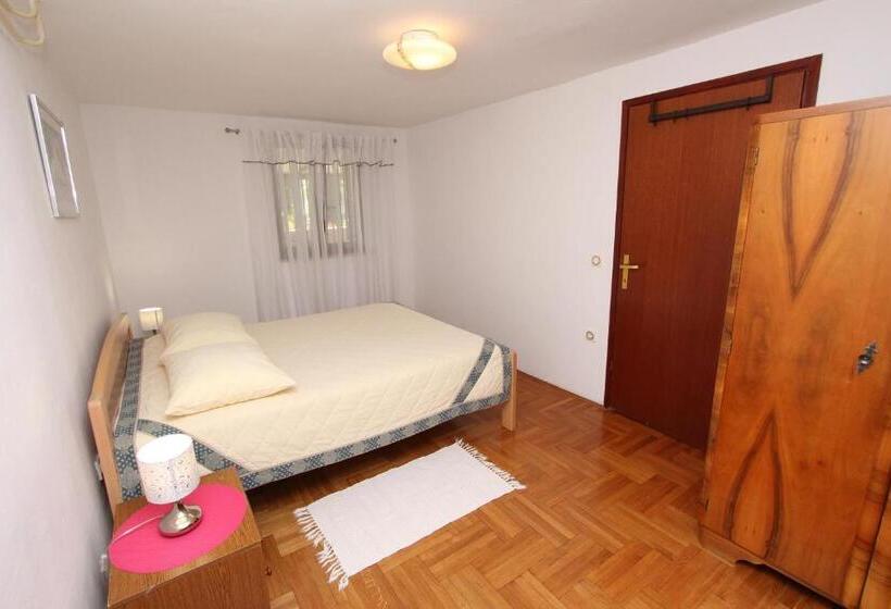 Апартаменты 1 Спальня с Террасой, Apartments And Room Silvana