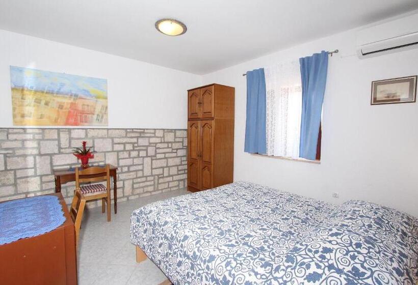 Номер Стандарт, Apartments And Room Silvana