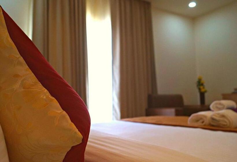 이그제큐티브 트리플, Shrigo Hotel Gangtok
