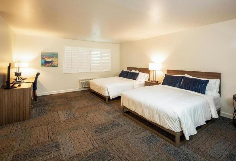 디럭스 룸, Inn At Moss Landing Point