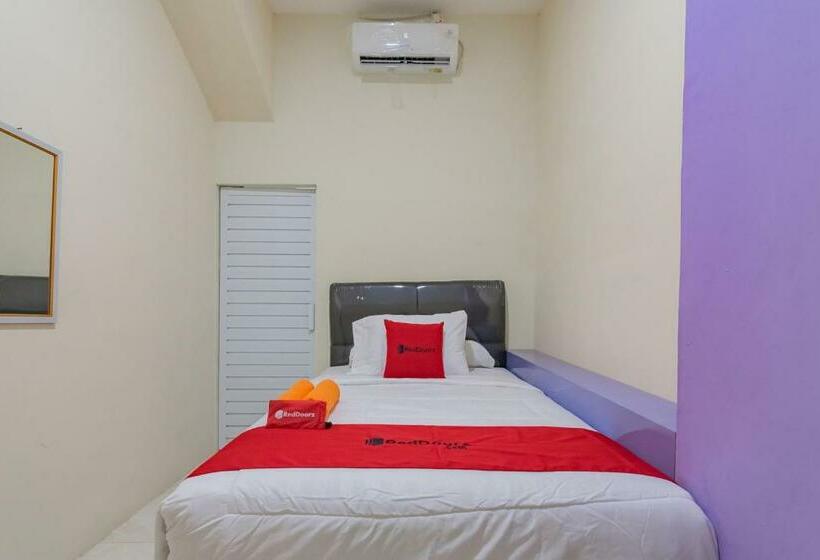 Номер Стандарт Индивидуальный, Reddoorz Near Trans Studio Bandung 3