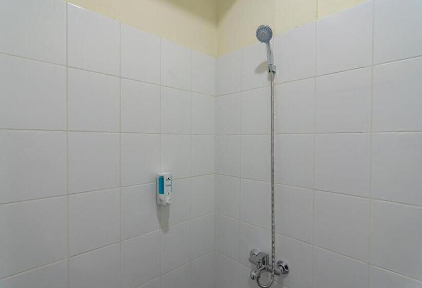 标准单人间, Reddoorz Near Trans Studio Bandung 3