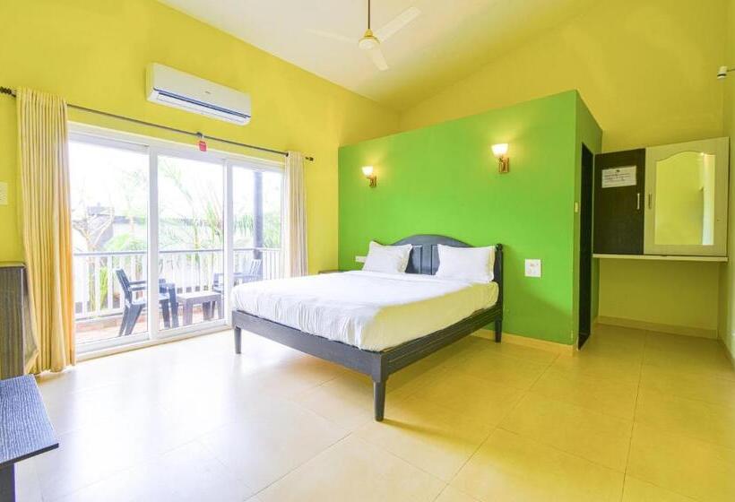 Номер Стандарт Вид на Бассейн, Yoyogoa Vagator Retreat
