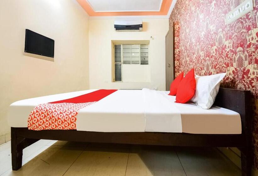 三人经典房间, Collection O Hotel Rajwada Palace