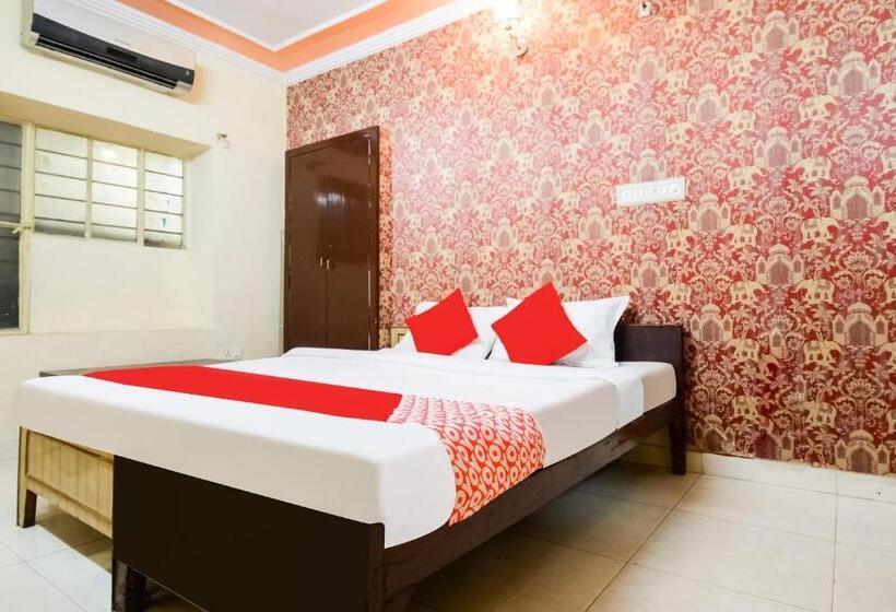 三人经典房间, Collection O Hotel Rajwada Palace
