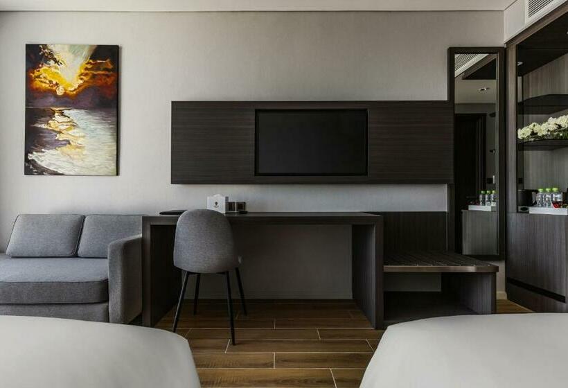 اتاق سه نفره دلوکس با چشم‌انداز دریا, Premier Pearl Hotel Vung Tau
