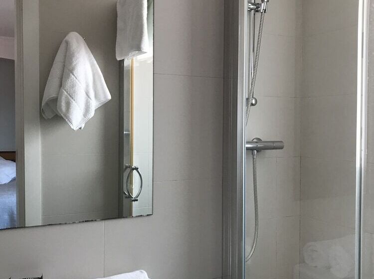 Номер Стандарт, Hostal Can Pou