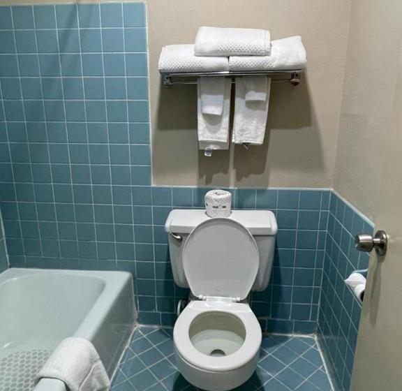 Номер Стандарт, Knights Inn & Suites Emporia