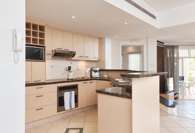Апартаменты 3 Спальни Вид на Море, Sea Change Beachfront Apartments