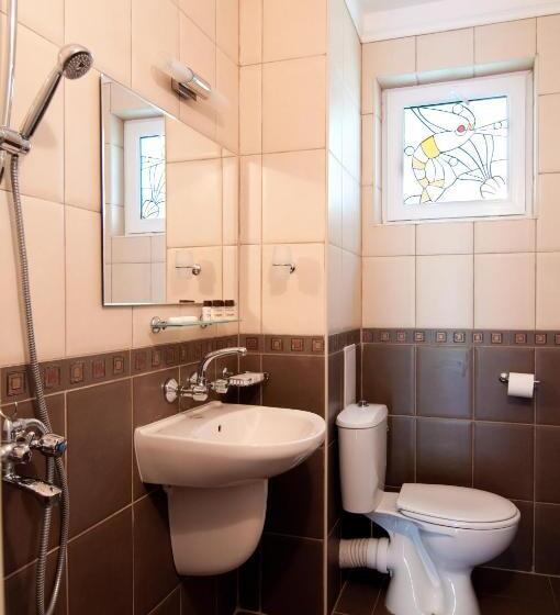 Семейный Номер, Guest House Hiora
