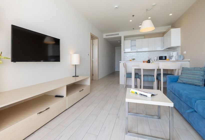 산전망 주니어 스위트, Romana Beach Resort