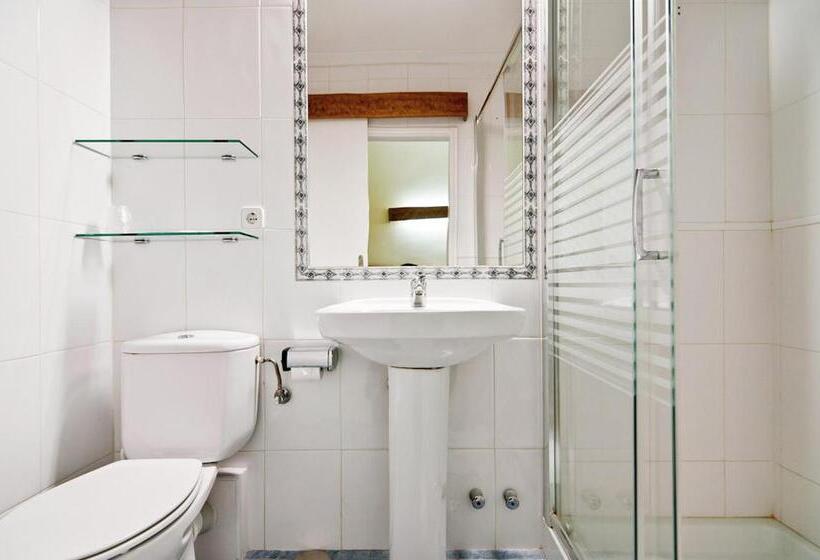اتاق استاندارد چهار تخته, Hostal Asuncion