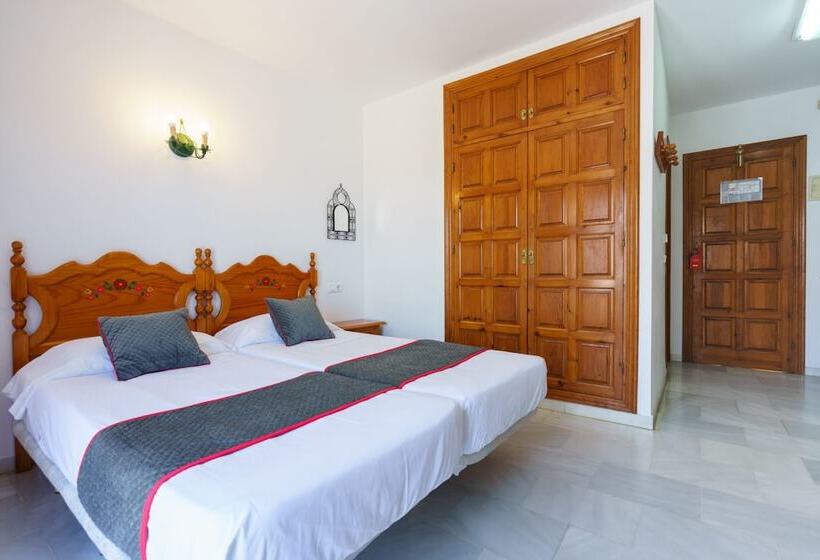 스탠다드 스튜디오, Apartamentos Pepe Mesa