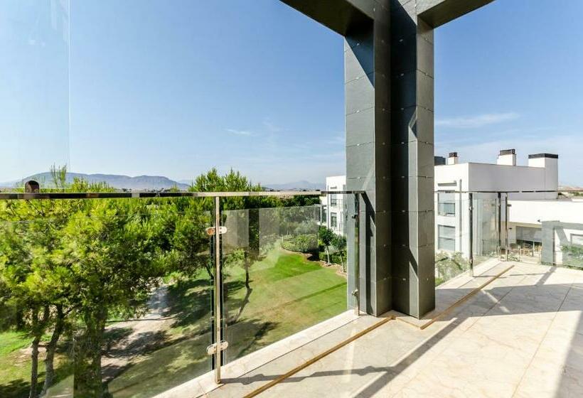 Apartamento Familiar, El Plantio Golf Resort