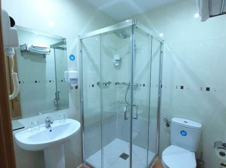 اتاق استاندارد, Hostal Las Fuentes