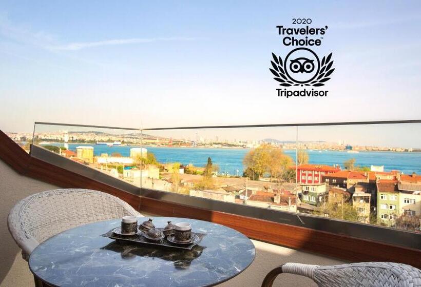 オーシャンビューのスーペリアトリプルルーム, Acra Hotel   Special Category