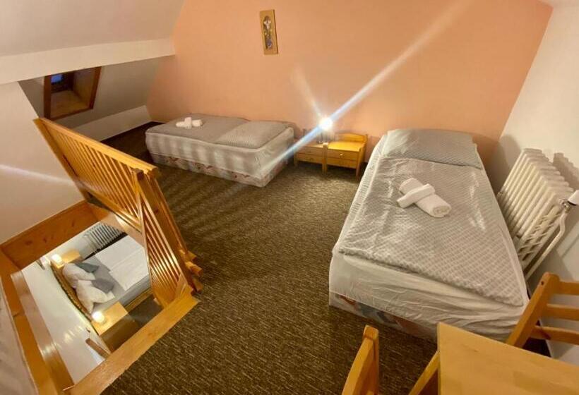 Люкс Дюплекс, Pension Mona