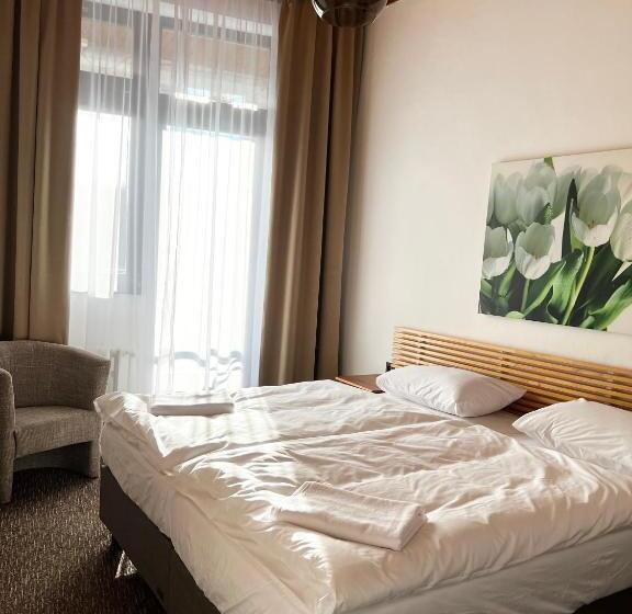 Номер Deluxe с Балконом, Pension Mona