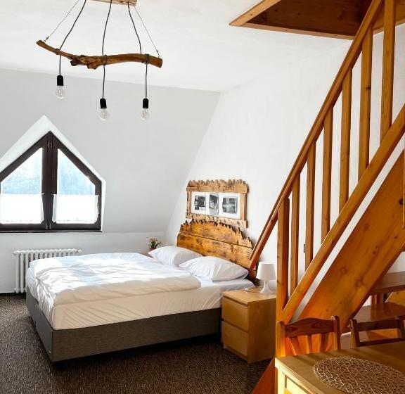 Family Suite, Pension Mona