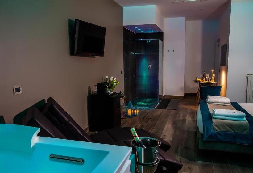 Номер Стандарт с Гидромассажем, Ibisco Suites