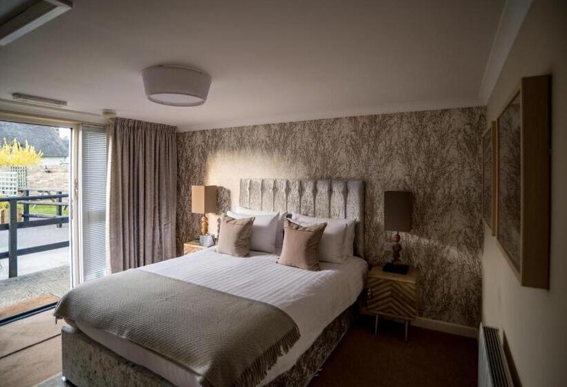 اتاق لوکس, The Brewers Inn