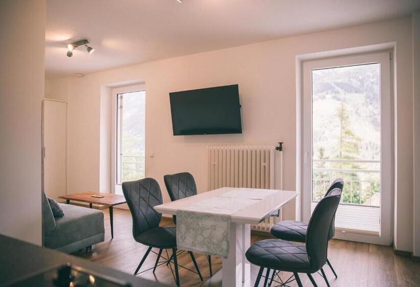 Апартаменты 2 Спальни, Nefer, Haus