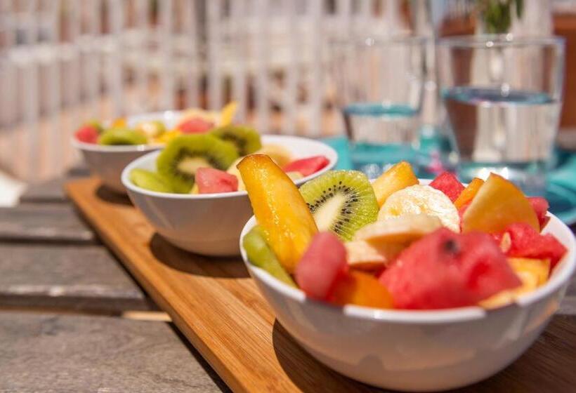 Полулюкс с Балконом, Casa Boutique Encalada