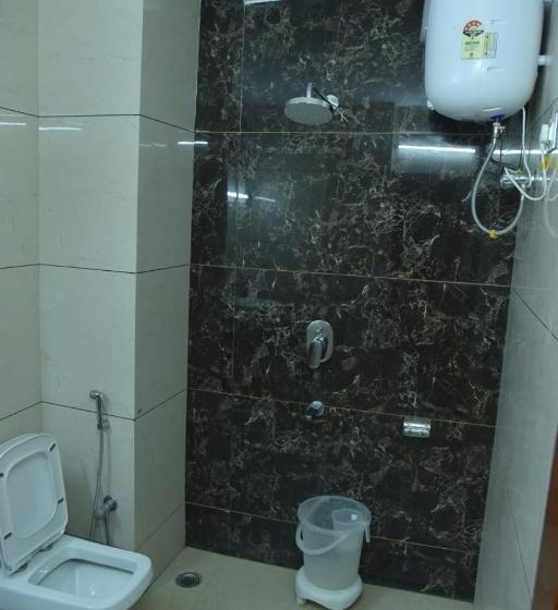 Номер Deluxe, Atul Regency Katra