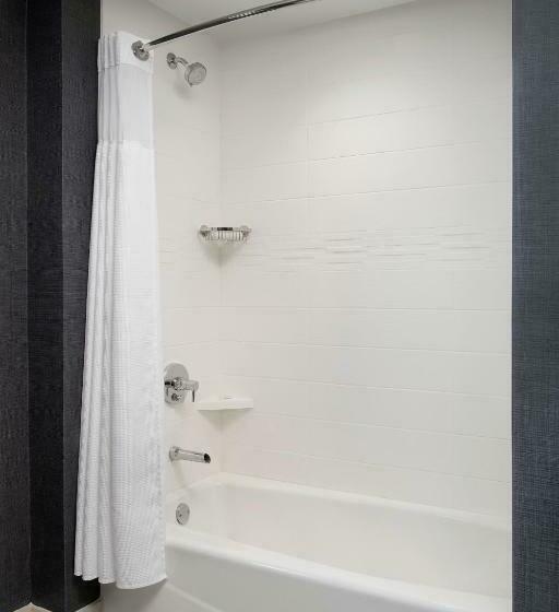 استودیو استاندارد با چشم‌انداز باغ, Residence Inn Doral Mall Area
