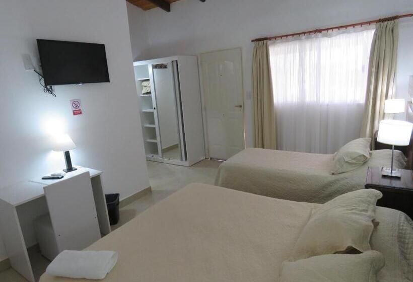 اتاق استاندارد سه نفره, Gran Hotel Curuzu Cuatia