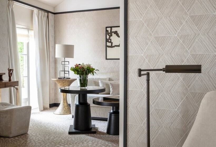 سوئیت کلاب, Esprit Saintgermain