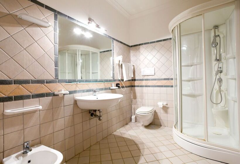 Номер Стандарт Трехместный, Triscinamare Hotel Residence