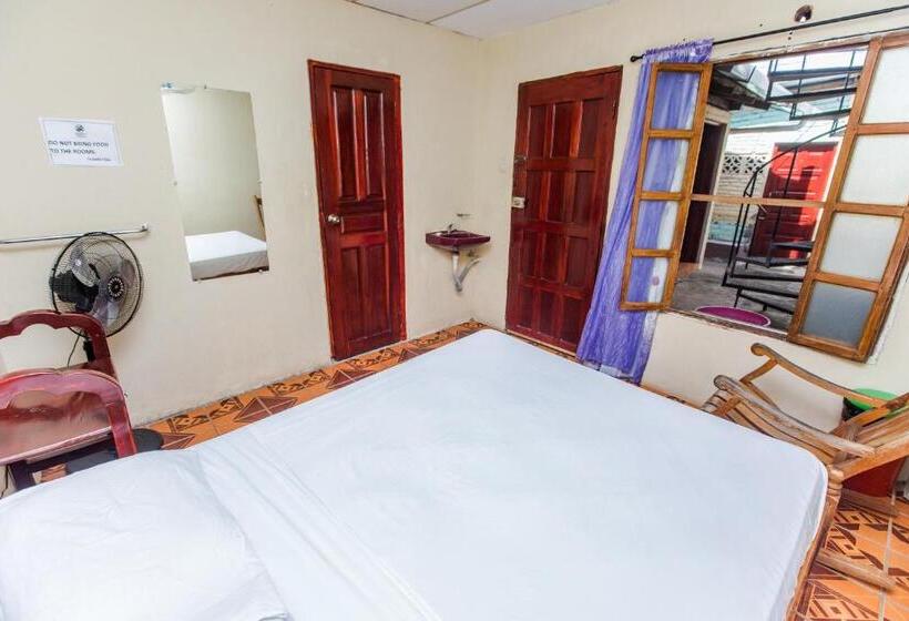 Номер Стандарт, Hostal Los Chamos