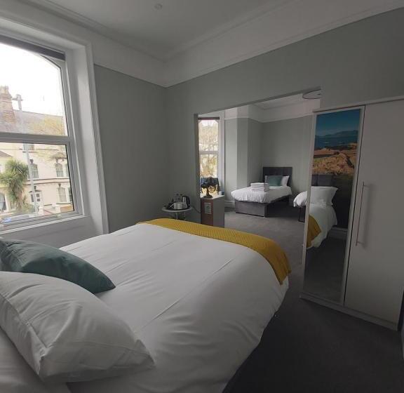 Family Suite, No 27 Chapel Street Guest House