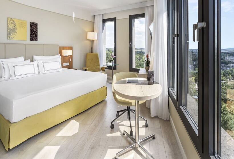 سوییت, Melia Luxembourg
